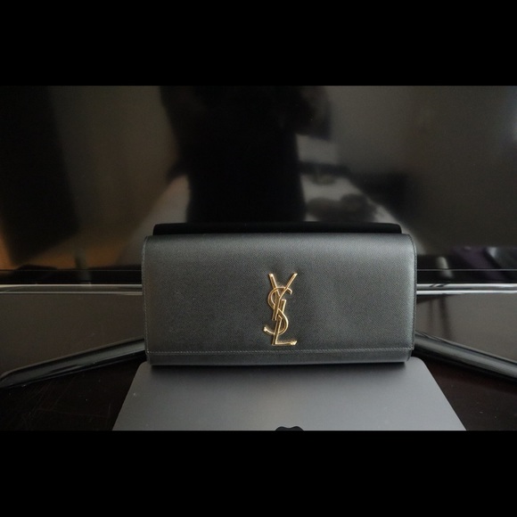YSL clutch - Picture 1 of 6